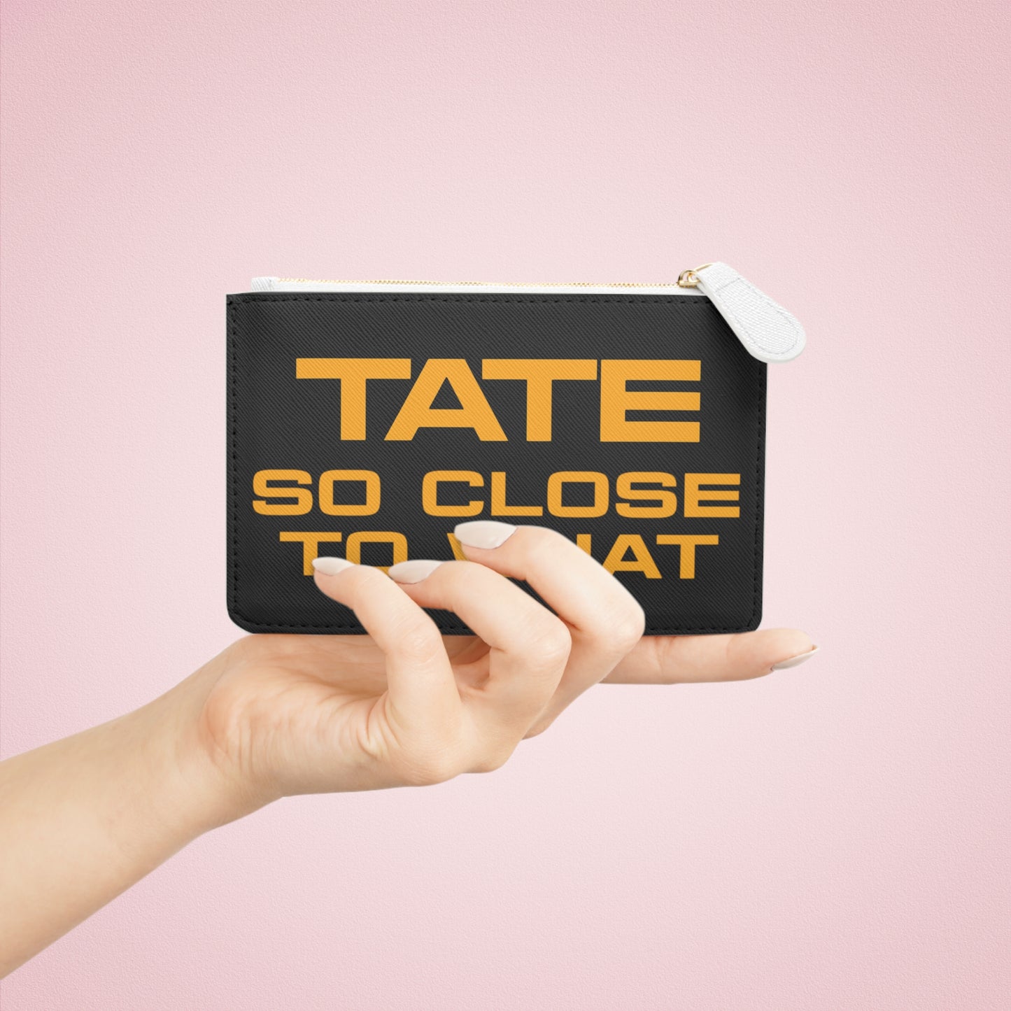 Tate Mcrae concert custom
